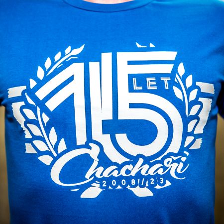 Triko - "15 Let Chachaři - logo" / modré / 2023
